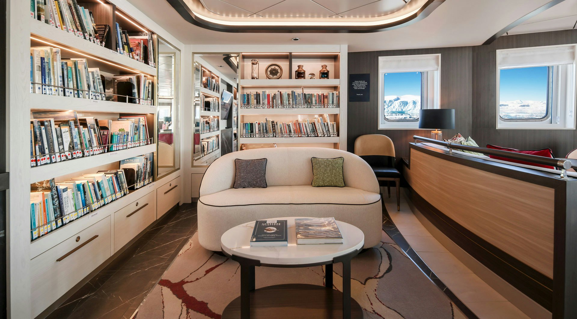 Bibliothek — Bibliothek mit Polar-Literatur