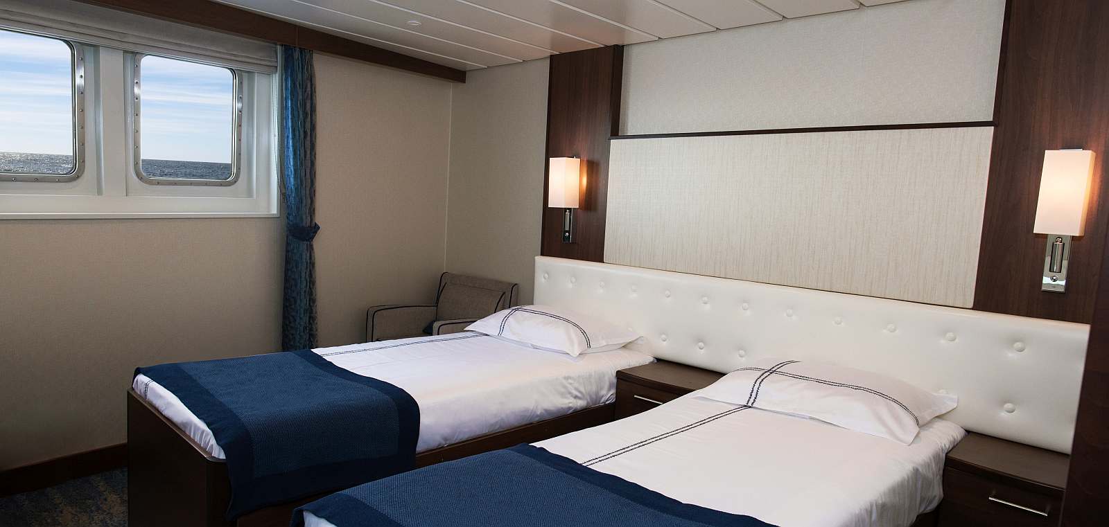 Hauptdeck 2-Bett Fenster