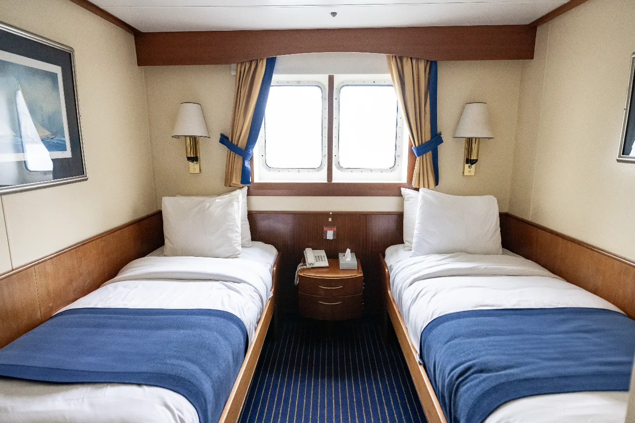 Hauptdeck 2-Bett Bullauge